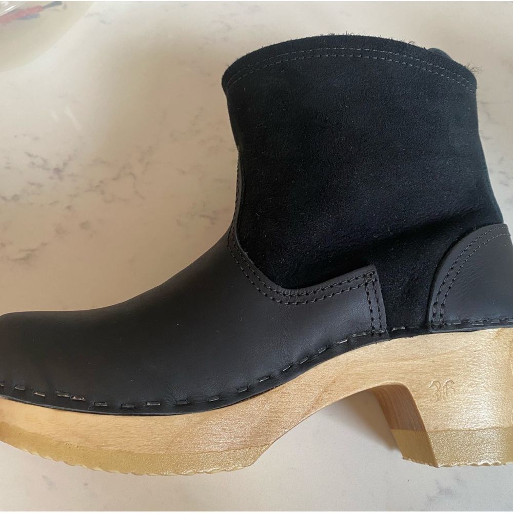 NIB No.6 Pull On Shearling Clog Boot on High Heel in Black Leather size 6/36
